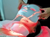 Limpieza Facial Profunda con Máscara Led